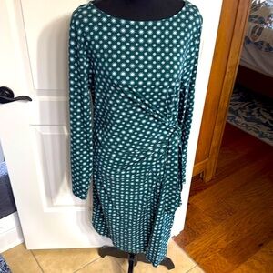 Lands End Dress. Like new. Size Large. No rips tears or snags. $25